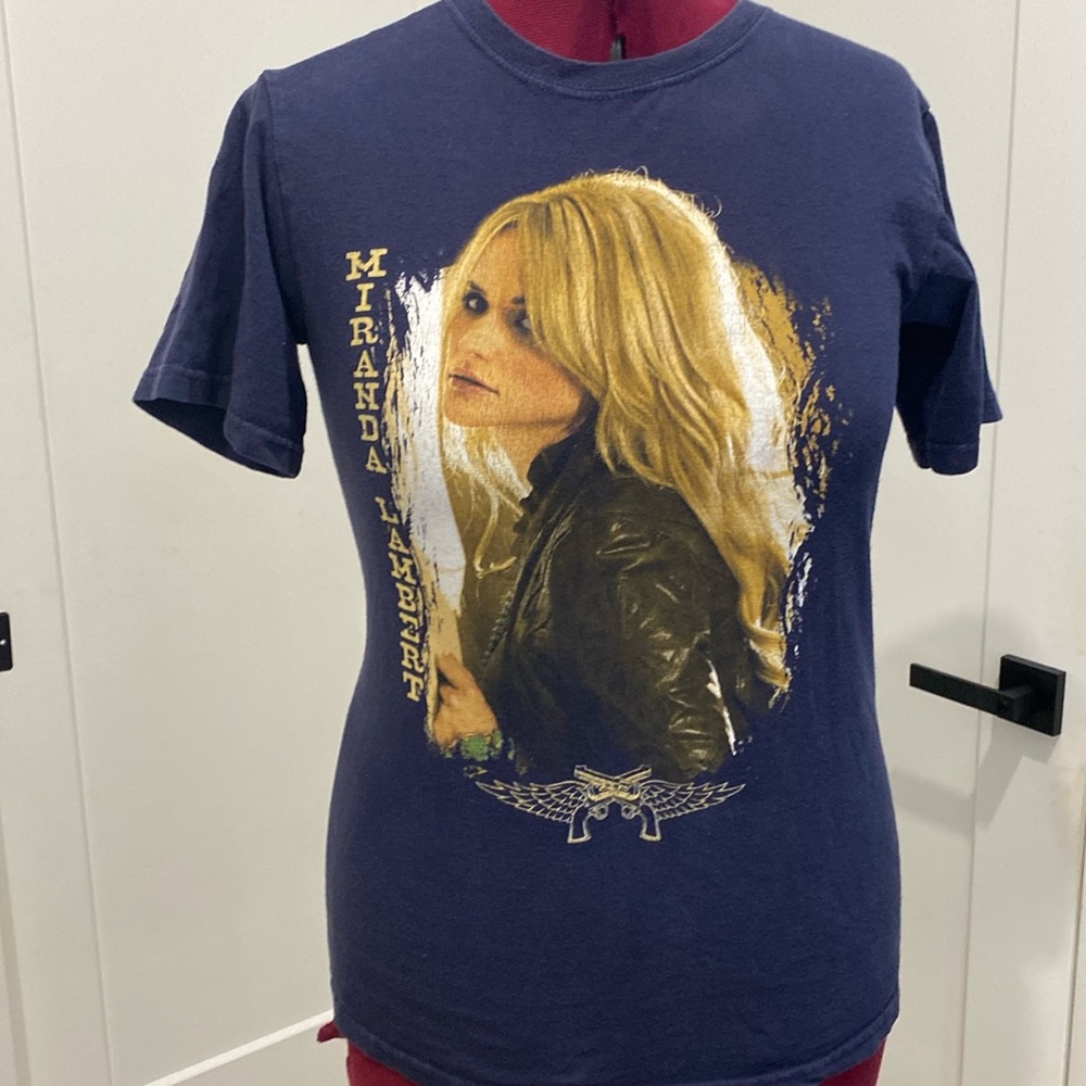 2011 MIRANDA LAMBERT THE REVOLUTION CONTINUES HOUSTON CONCERT SHIRT |Size Small